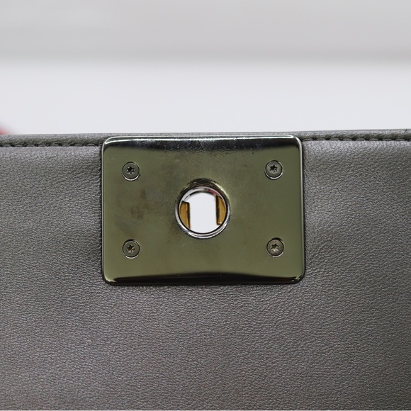 CHANEL‎ Rare Metallic Silver Cube Embossed Small Boy Bag, Silver Hardware 2014 - Picture 15 of 17